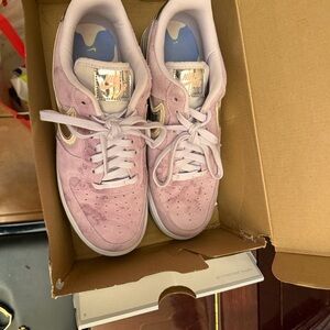 Nike Air Force 1 Gray Shoe Box